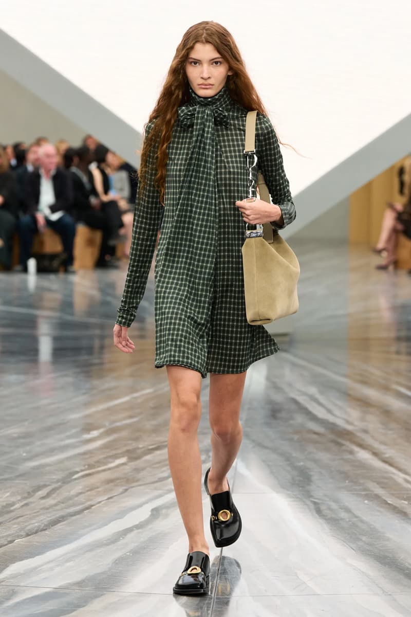 Jonathan Anderson's Debut Dior SS26 Womenswear Collection Was Nothing Short of Spectacular lvmh creative director sole 