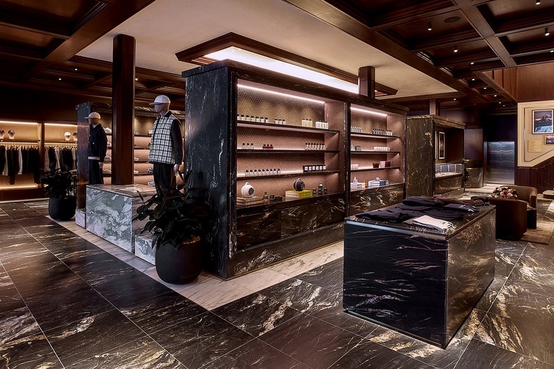 Kith Announces Opening of Chicago Flagship windy city Magnificent Mile, Kith Chicago onnie Fieg for ASICS World’s Fair collection asics world fair womens accessories