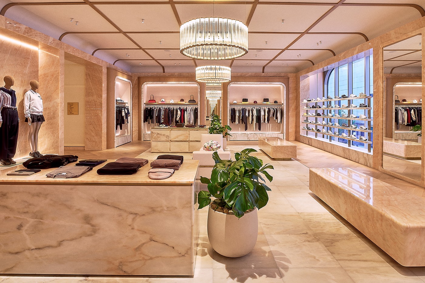 Kith Announces Opening of Chicago Flagship windy city Magnificent Mile, Kith Chicago onnie Fieg for ASICS World’s Fair collection asics world fair womens accessories