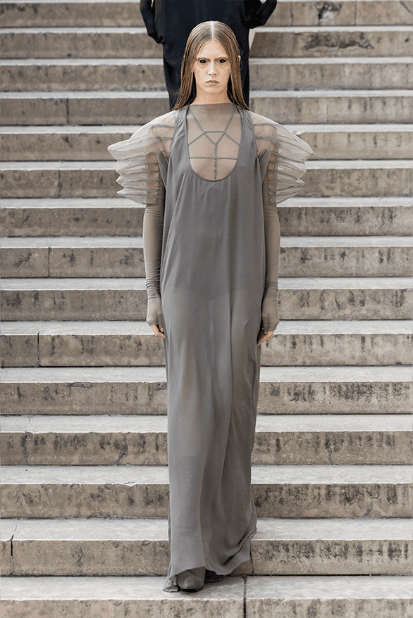 Rick Owen Robe Rick Owens 2026 春夏系列「Temple」时装大秀亮相 | Hypebeast