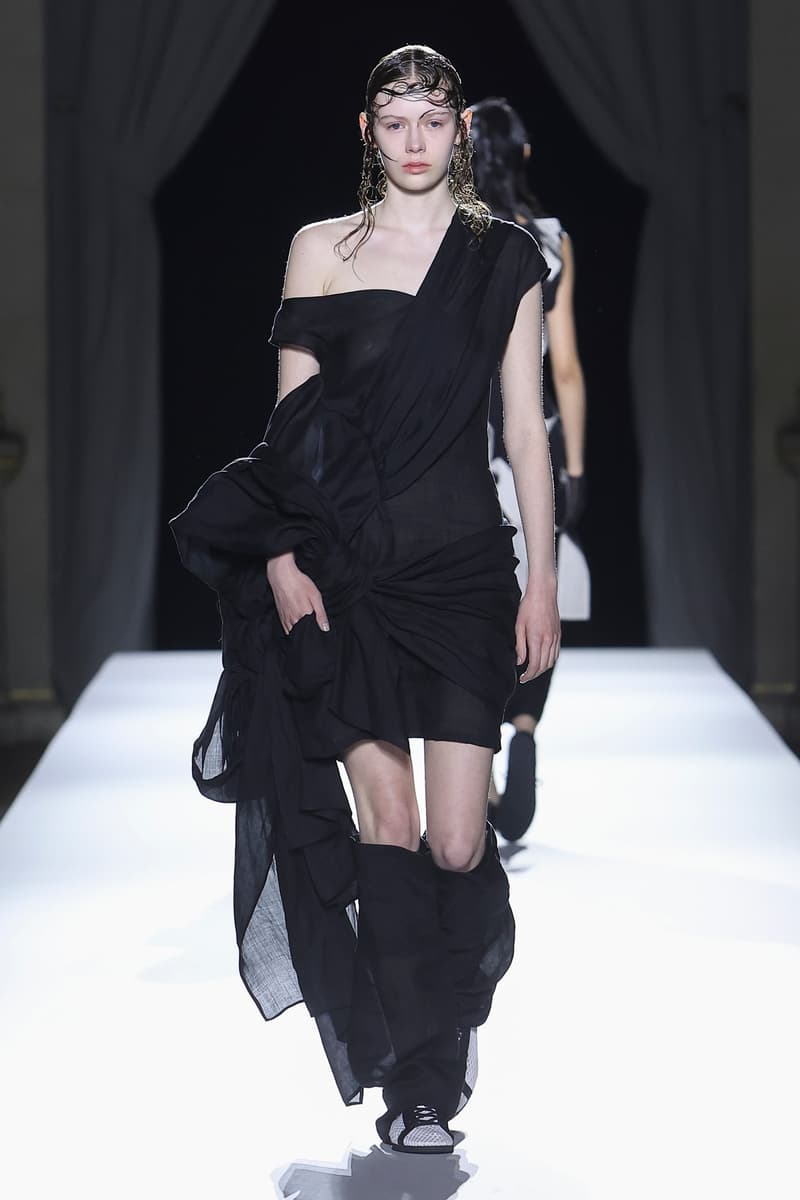 Yohji Yamamoto Spring Summer 2026 Paris Fashion Week womenswear runway show
