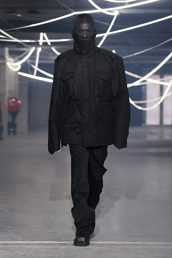 VETEMENTS Spring Summer 2026 Paris Fashion Week menswear womenswear runway show Guram Gvasalia