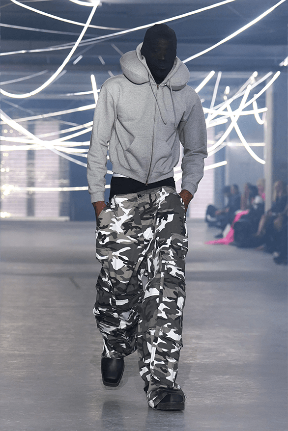 VETEMENTS Spring Summer 2026 Paris Fashion Week menswear womenswear runway show Guram Gvasalia