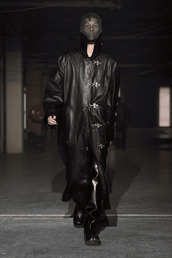 VETEMENTS Spring Summer 2026 Paris Fashion Week menswear womenswear runway show Guram Gvasalia