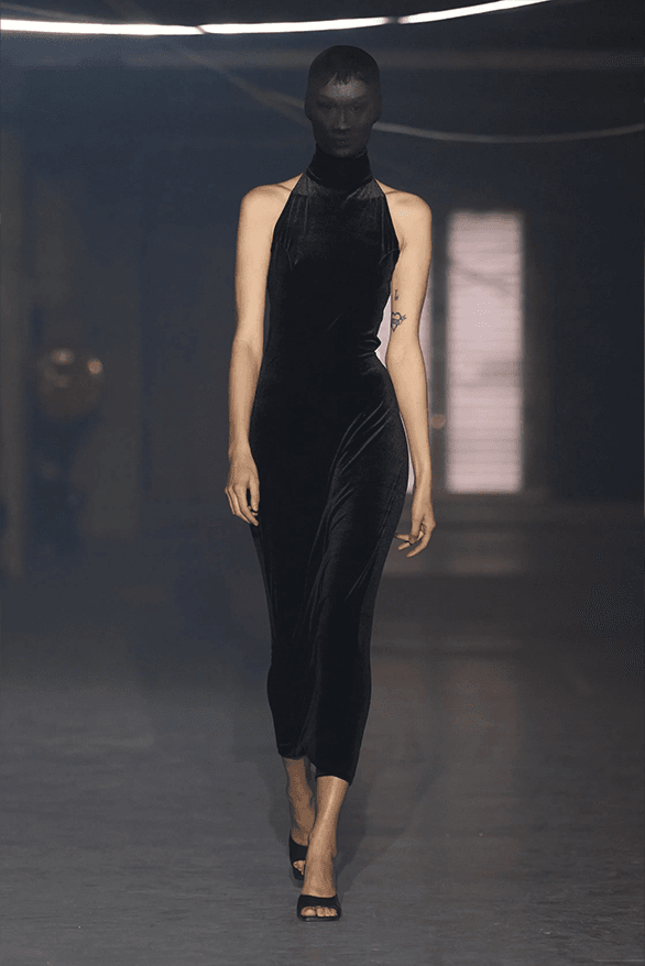 VETEMENTS Spring Summer 2026 Paris Fashion Week menswear womenswear runway show Guram Gvasalia