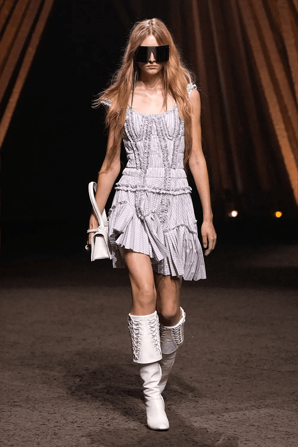 Alexander McQueen Spring Summer 2026 paris fashion week womenswear runway Seán McGirr