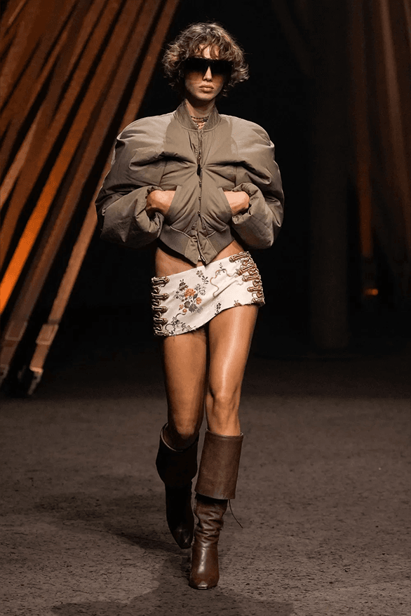 Alexander McQueen Spring Summer 2026 paris fashion week womenswear runway Seán McGirr