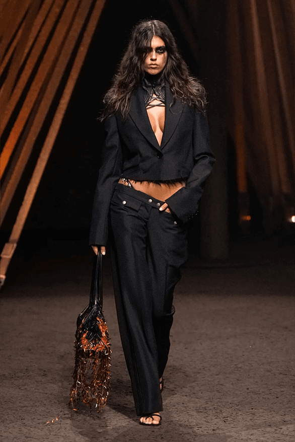 Alexander McQueen Spring Summer 2026 paris fashion week womenswear runway Seán McGirr