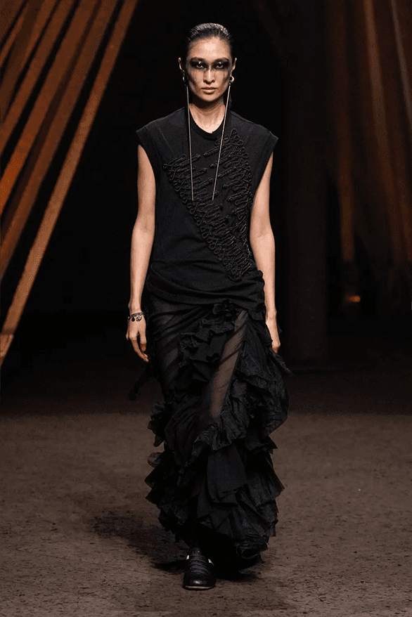 Alexander McQueen Spring Summer 2026 Hypebeast Alexander McQueen Spring Summer 2026 Hypebeast