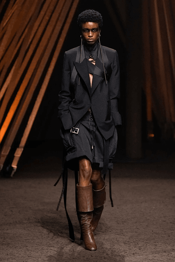 Alexander McQueen Spring Summer 2026 paris fashion week womenswear runway Seán McGirr