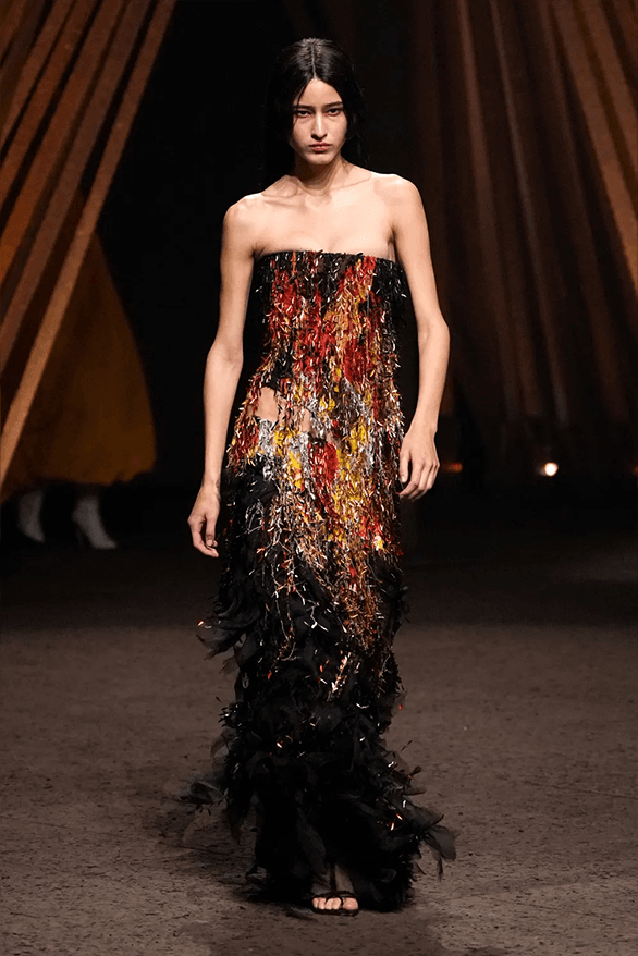Alexander McQueen Spring Summer 2026 paris fashion week womenswear runway Seán McGirr