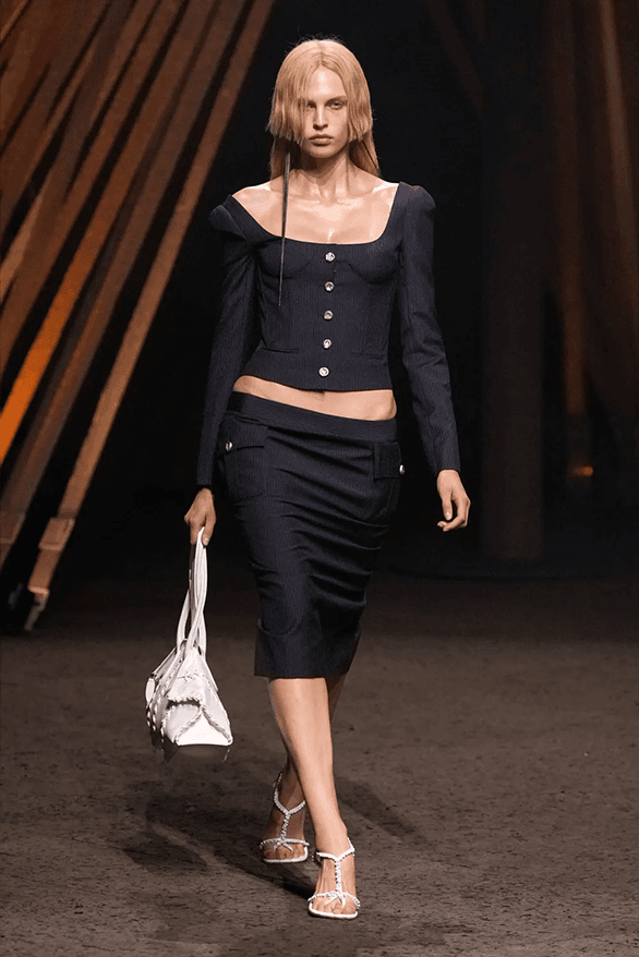 Alexander McQueen Spring Summer 2026 paris fashion week womenswear runway Seán McGirr