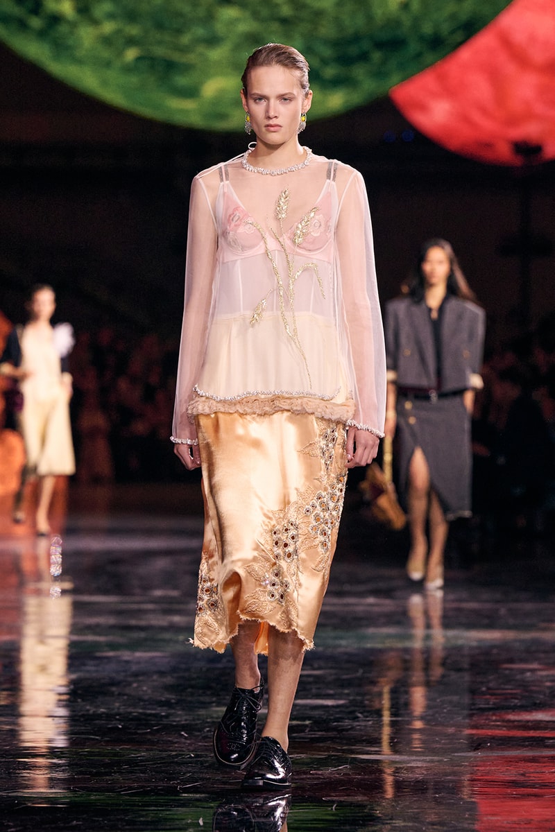 Matthieu Blazy Chanel Debut Paris Fashion Week SS26 Collection modernity luxury fashion french couture