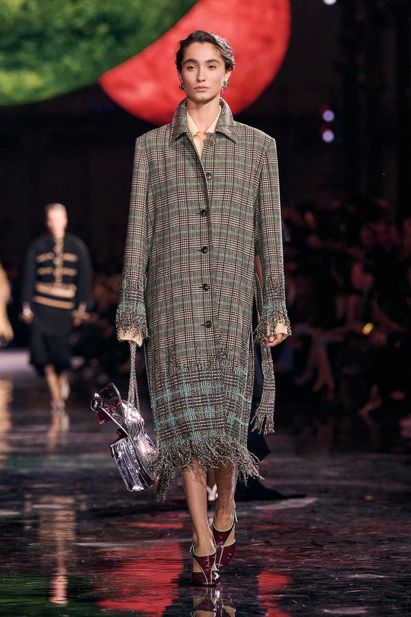 Matthieu Blazy Chanel Debut Paris Fashion Week SS26 Collection modernity luxury fashion french couture