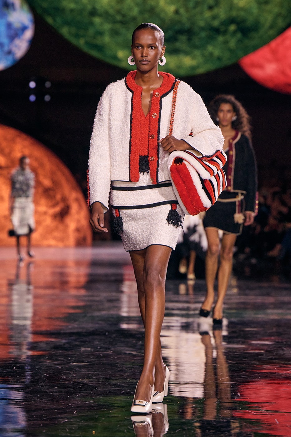 Matthieu Blazy Chanel Debut Paris Fashion Week SS26 Collection modernity luxury fashion french couture