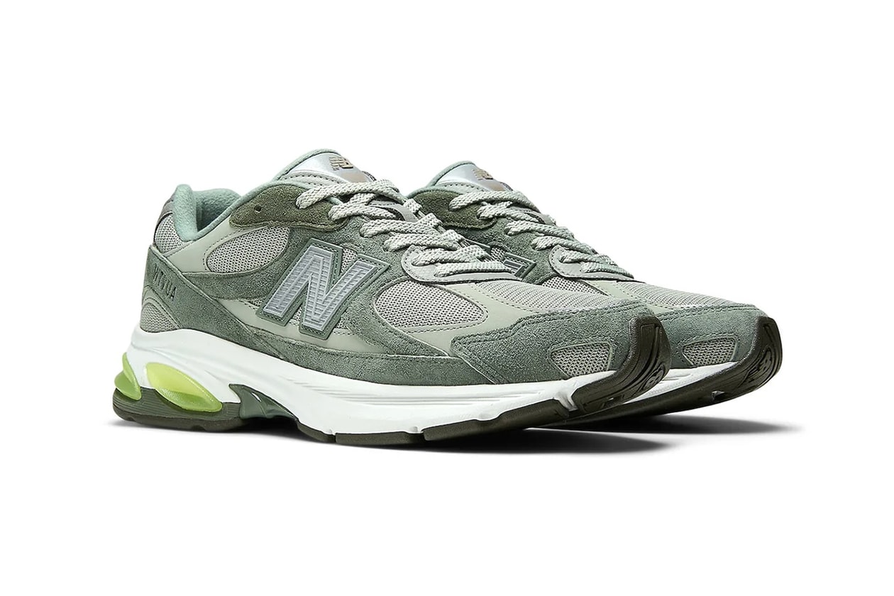 Beste Sneaker-Releases Oktober 2025 Woche 1 Air Afrique Nike Air Max RK61 POST ARCHIVE FACTION On Cloudmonster Hyper A$AP Rocky PUMA Inhale Mostro Mostro Gabbia Aminé New Balance ABZORB 2000 Biblioteca Nike LeBron 23 Miami Twice Up There ASICS GEL-KAYANO 12.1 Natsukashii Song for the Mute adidas Adizero PR Taekwondo Mei WTAPS New Balance ABZORB 2010 Jordan Tatum 4 St. Louis Pharrell Williams adidas VIRGINIA Adistar Jellyfish Grün Grau