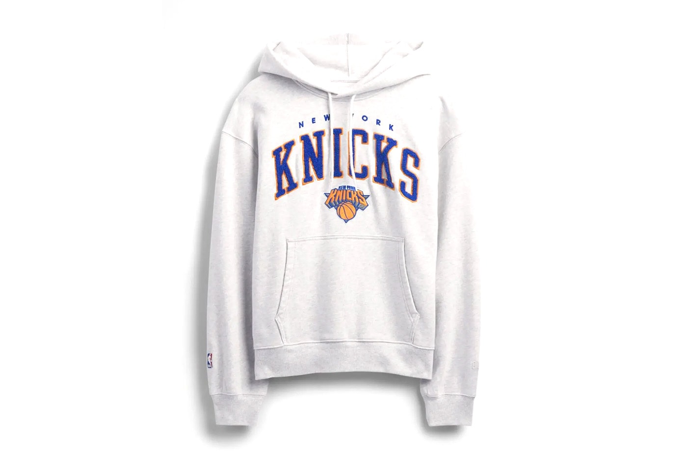 Gap and NBA Join Forces on New Collaboration Ahead of the Season collection release info boston celtics new york knicks los angeles lakers golden state warriors vintage inspired japan exclusive