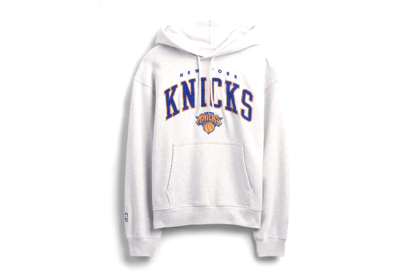Gap and NBA Join Forces on New Collaboration Ahead of the Season collection release info boston celtics new york knicks los angeles lakers golden state warriors vintage inspired japan exclusive