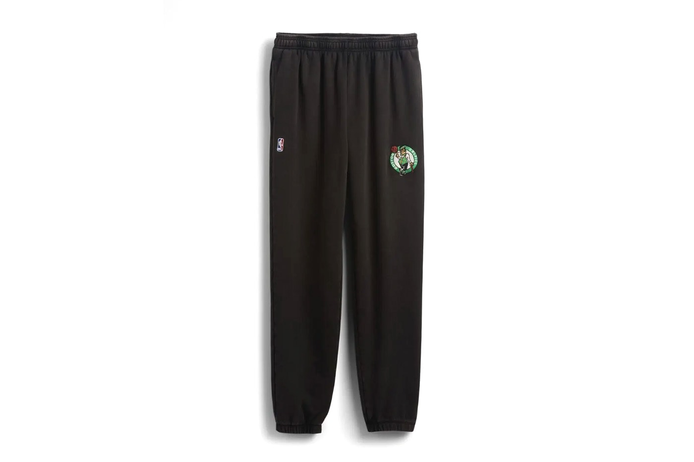 Gap and NBA Join Forces on New Collaboration Ahead of the Season collection release info boston celtics new york knicks los angeles lakers golden state warriors vintage inspired japan exclusive