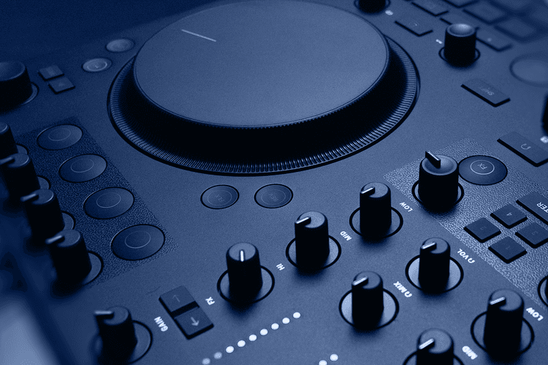 Native Instruments Launches Traktor MX2, a Feature-Packed 2-Channel DJ Controller Pioneer alphatheta denon