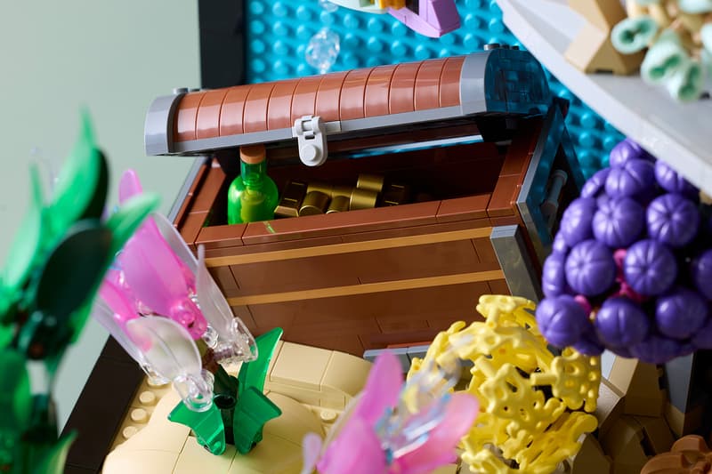 An Underwater Utopia: LEGO® Icons Launches Tropical Aquarium swimming fish kinetic crab