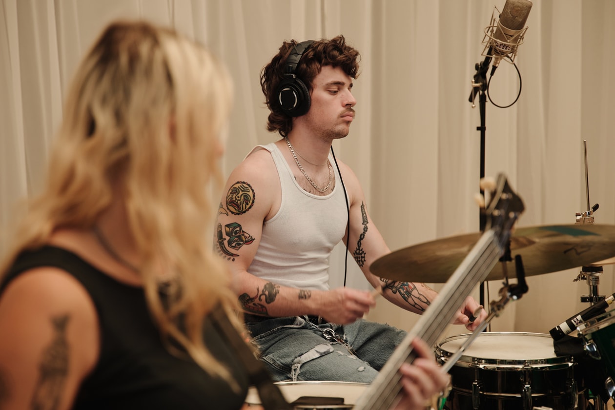 54 Ultra Nueva Generaciones Hypetrak Magazine Music Video 