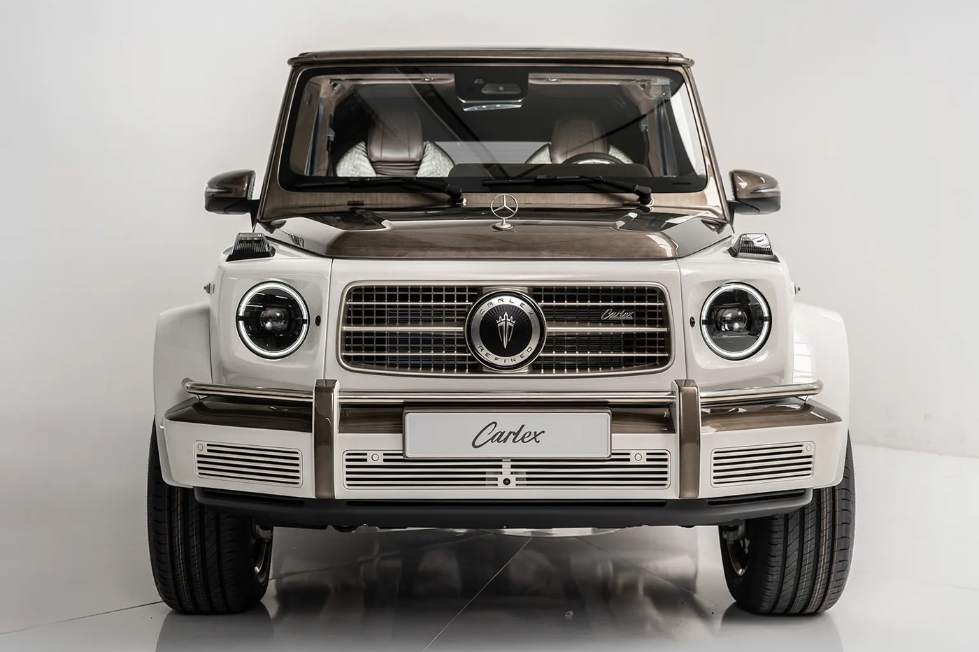 This Mercedes G-Wagen Costs $1.7 Million USD Due to Diamond Dust Paint modification custom mercedes benz carlex design