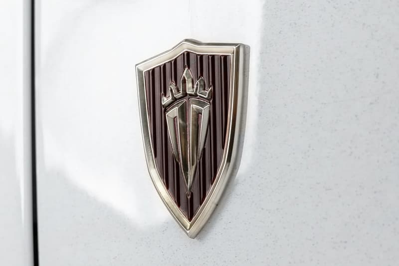 This Mercedes G-Wagen Costs $1.7 Million USD Due to Diamond Dust Paint modification custom mercedes benz carlex design