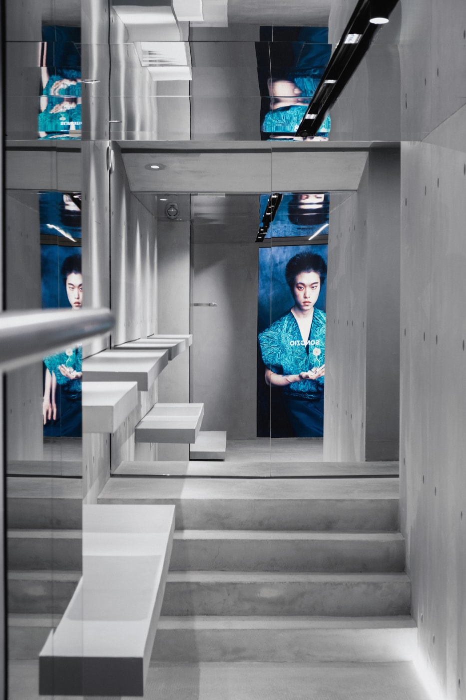 Interview de Jay Songzio — Songzio Woman, boutique flagship à Paris