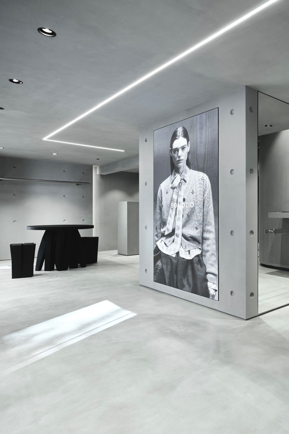 Interview de Jay Songzio — Songzio Woman, boutique flagship à Paris