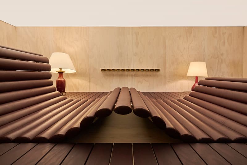 Articulated Floors Exhibit Pierre Paulin La Déclive