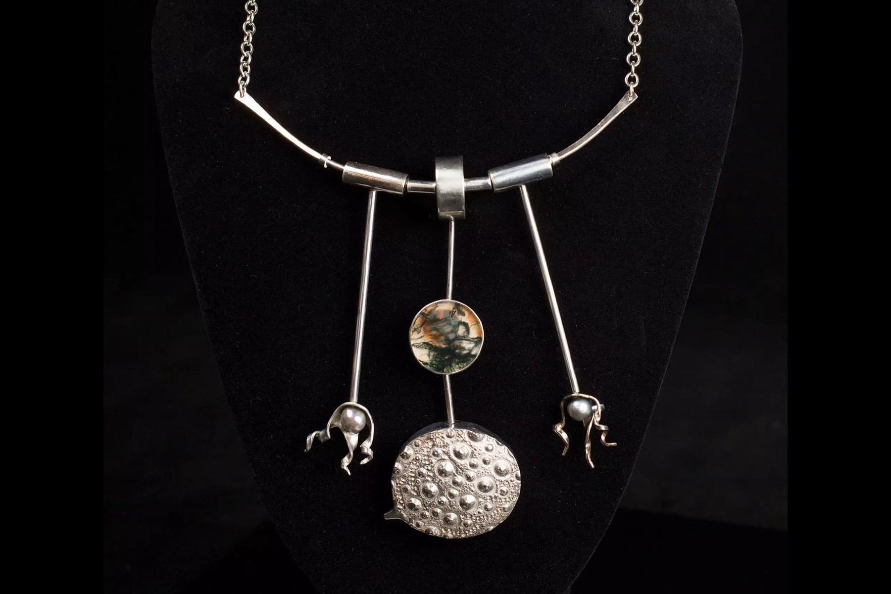 Over 1,000 Artifacts Stolen from Oakland Museum of California