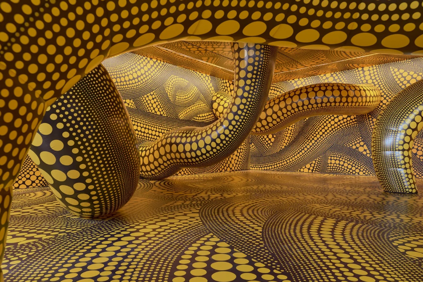 Yayoi Kusama Retrospective Show Fondation Beyeler Basel Switzerland