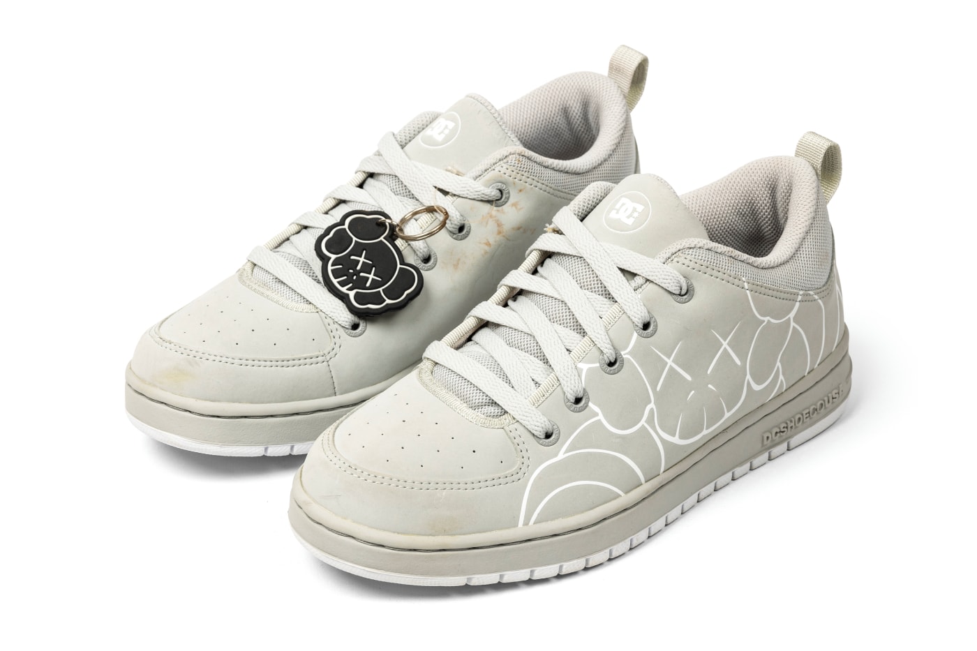 The Footnotes from the collection of pharrell williams JOOPITER Auction announcement Info