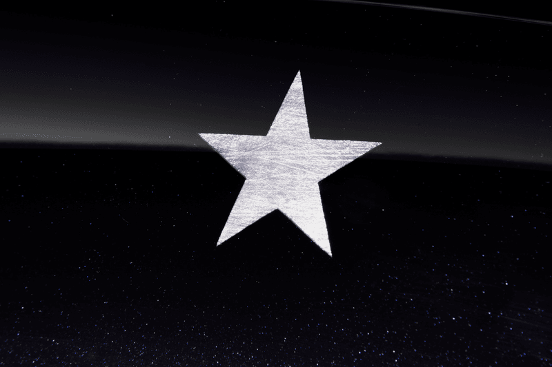 McLaren Unveils Bespoke Vegas Inspired 750S ahead of Las Vegas Grand Prix, “Muriwai white” paint, McLaren's Lando Norris and Oscar Piastri, Wynn Hotel in Las Vegas, McLaren Special Operations (MSO)