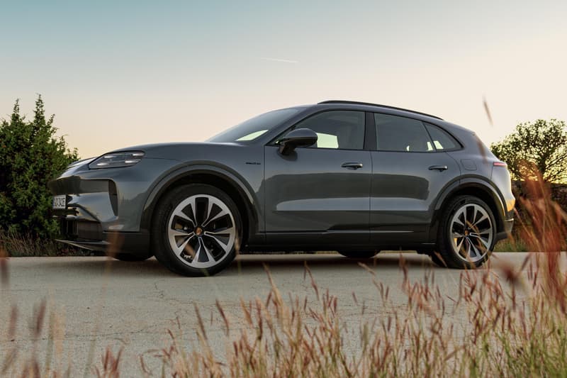 2026 Porsche Cayenne Electric Turbo SUV with Flow Display interior and aero-focused exterior design