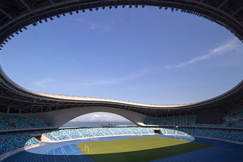 Zaha Hadid Architects Waterfront Stadium and Sports Center Guangzhou