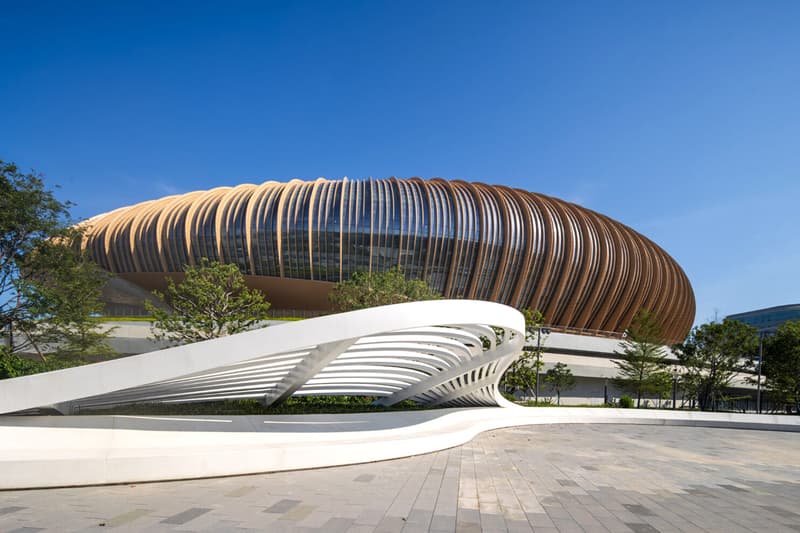Zaha Hadid Architects Waterfront Stadium and Sports Center Guangzhou
