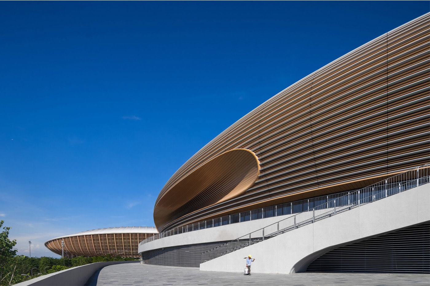 Zaha Hadid Architects Waterfront Stadium and Sports Center Guangzhou