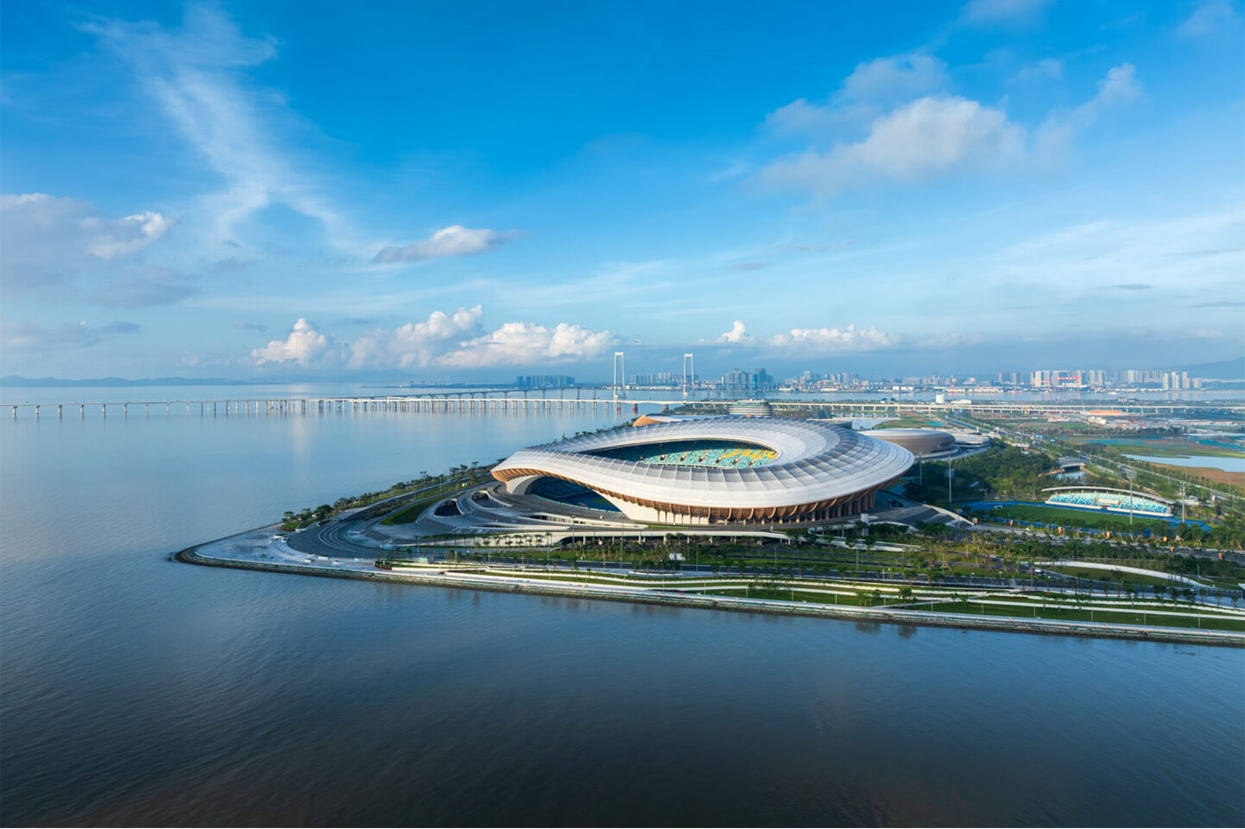 Zaha Hadid Architects Waterfront Stadium and Sports Center Guangzhou