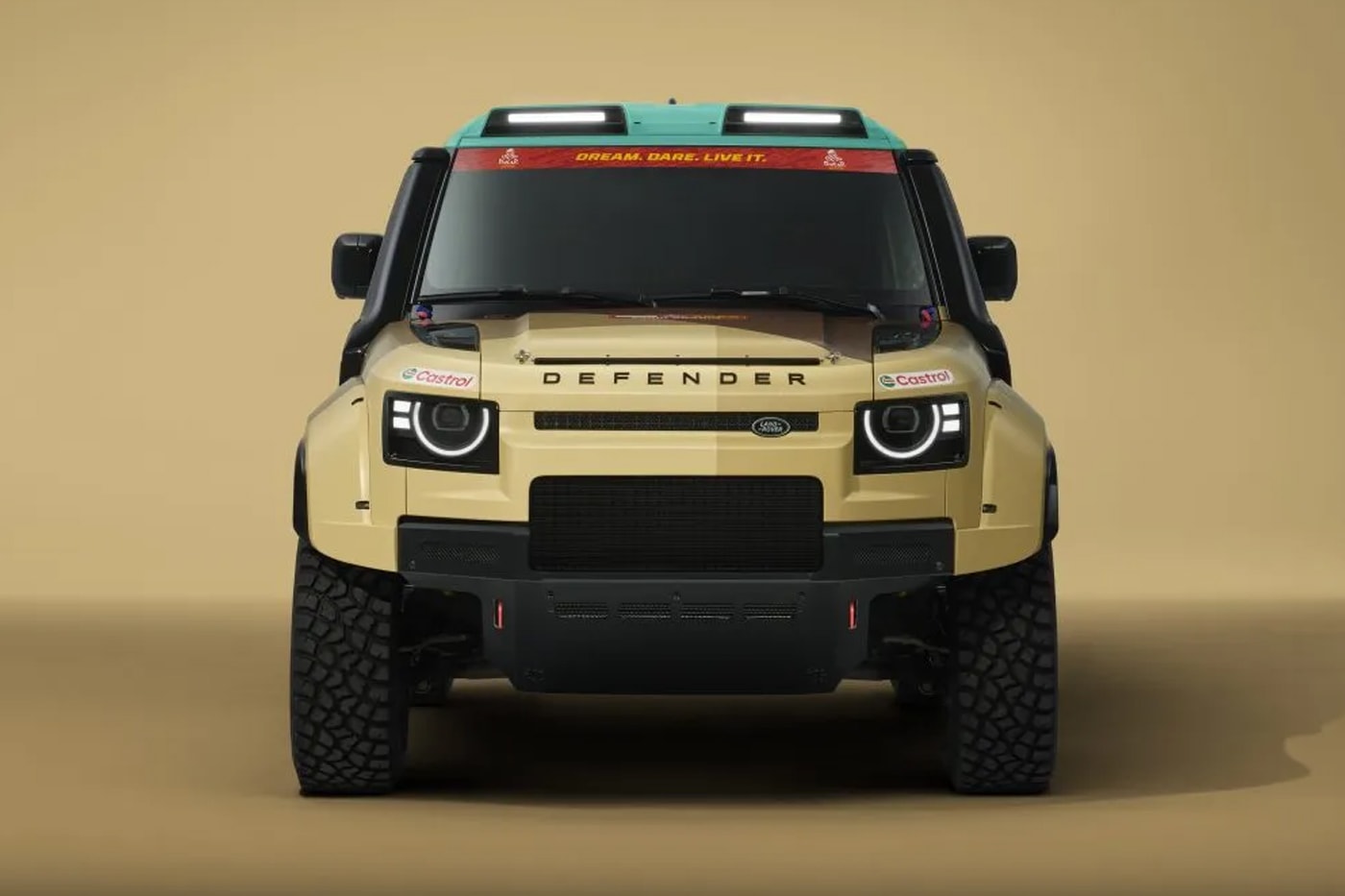 Land Rover Unveils Its Dakar Rally Defender d7x-r car saudi arabia