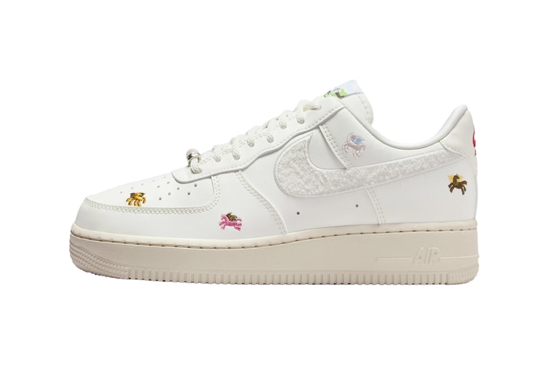 Nike Air Force 1 Low Dunk Low Year Of The Horse Sail Phantom Team Crimson Phantom Sail White Linen Phantom Neutral Olive Dark Hazel IQ1143-100 IQ1119-011 IQ1118-220
