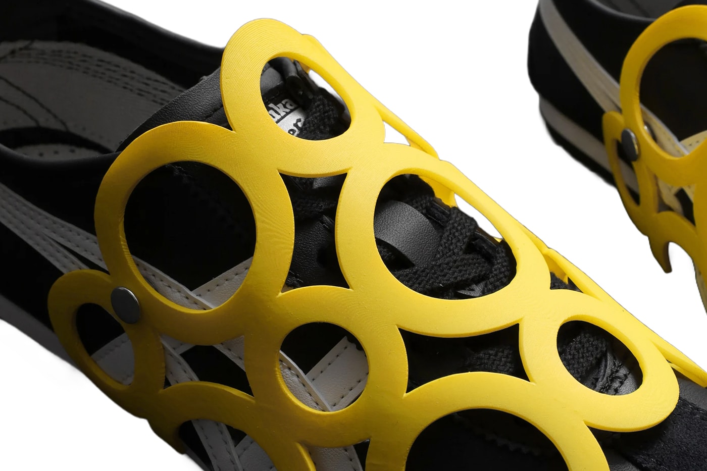 CDG Onitsuka Tiger Holiday Project Pop Up MEXICO 66 Release Info
