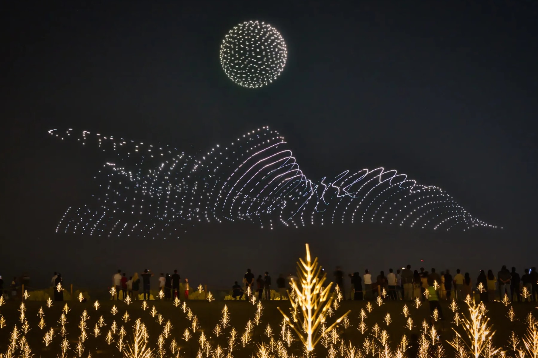 DRIFT Debuts New Light Installations at Manar Abu Dhabi Art Artworks