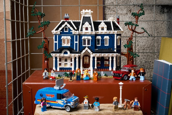 LEGO Icons netflix Stranger Things Creel House Set 11370 Release Info