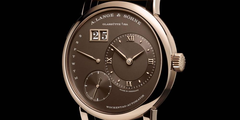 Discover the New Hype Collection: Lange 1 Daymatic in HONEYGOLD®!