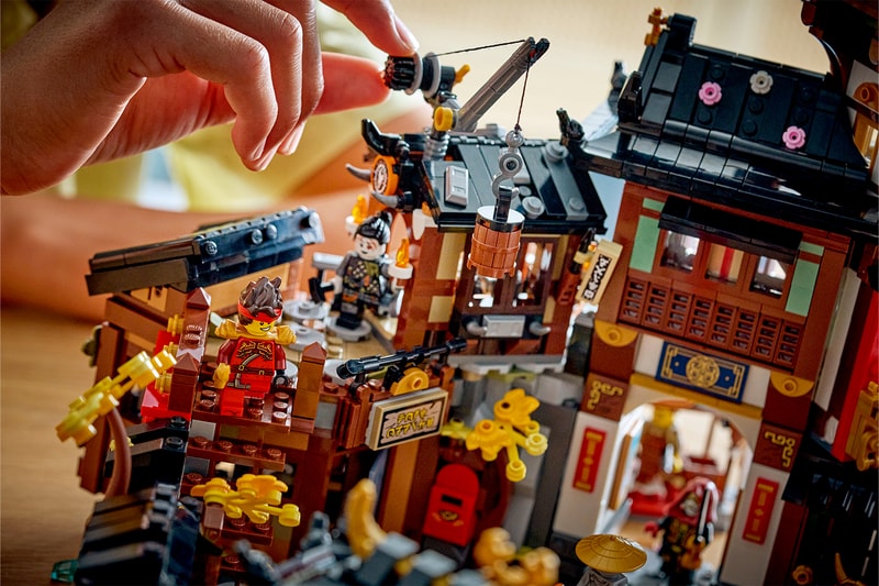 LEGO® NINJAGO® Unveils the 15th Anniversary "The Old Town" Set 23 minifigures toys Young Wu, Young Garmadon, and The First Spinjitzu Master