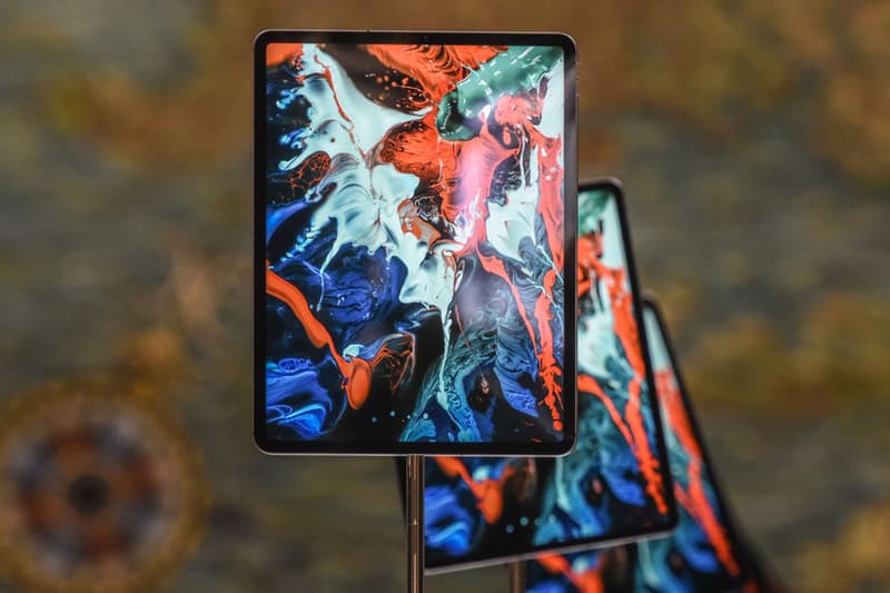 Leaked Apple ‘HomePad’ smart home hub concept with square display and smart camera accessory J229