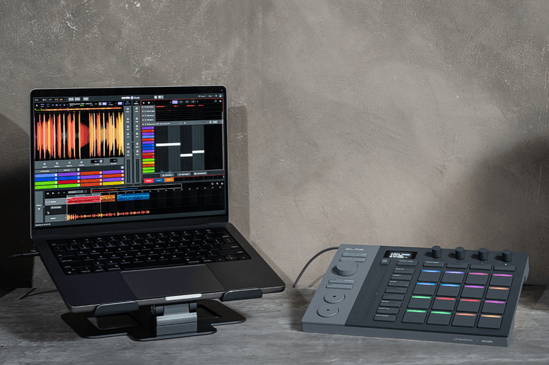 Serato Debuts 'SLAB' – Its First Standalone Beatmaking Device akai mpc live iii native instruments daw music production