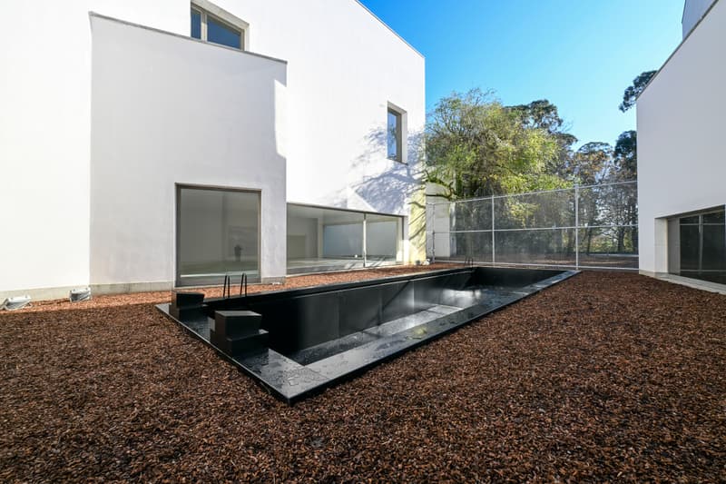 anne imhof serralves museum of contemporary art first solo exhibition